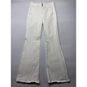 Risen Jeans Women's Flare Leg White Jeans - Size 7/28 (27x32)